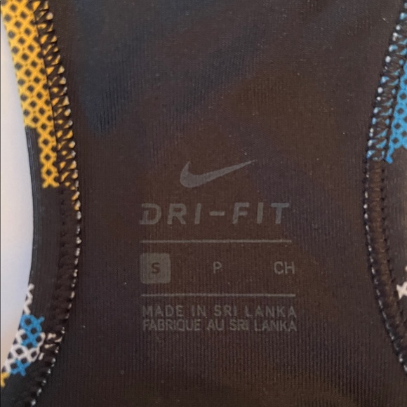 Nike cross stitch Racer Back Sports Bra - Picture 4 of 4